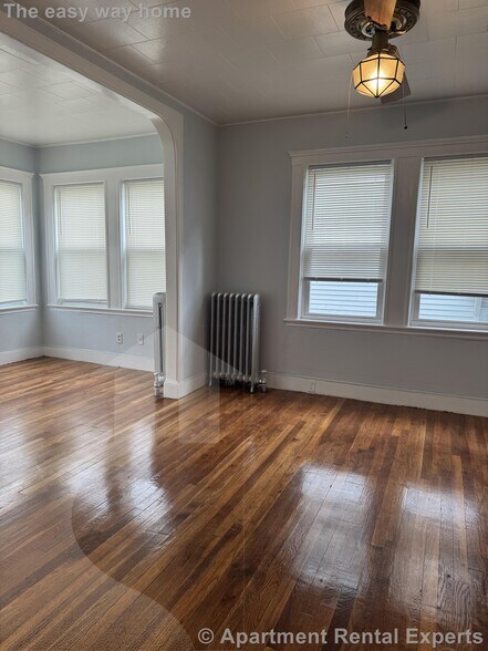 Building Photo - 225 Riverside Ave