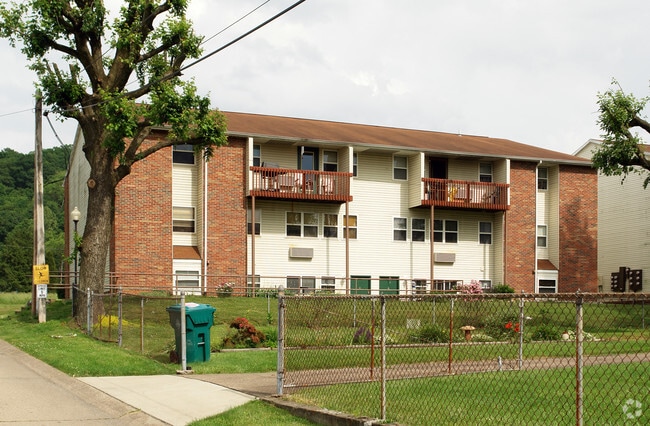 Building Photo - Maplewood Apartments