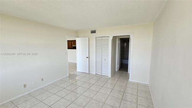 Building Photo - 16740 NE 9th Ave