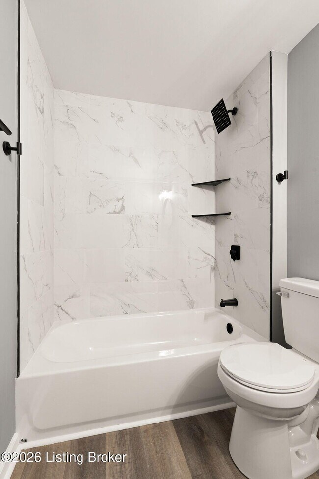 Building Photo - 2222 Duncan St