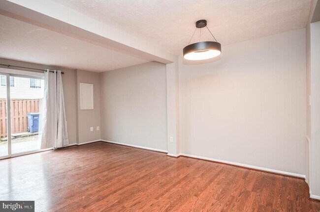 Building Photo - 12509 Laurel Grove Pl