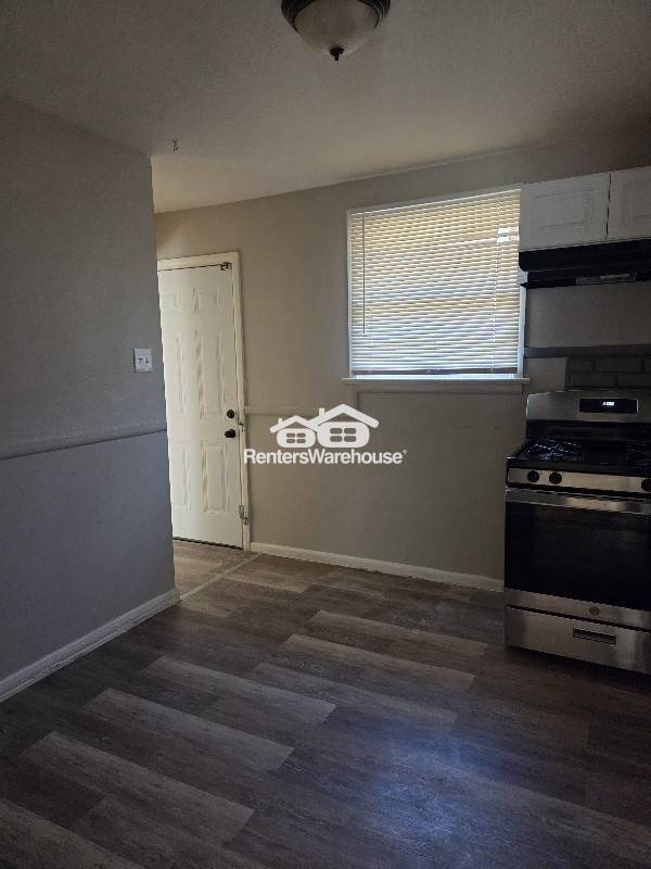 Building Photo - 104 Fenwick Dr