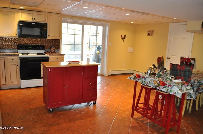 Building Photo - 56 Sterling Rd