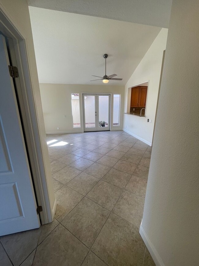 Building Photo - Spacious 2 Bed, 2 Bath House in Prestigious Coto de Caza For Rent!