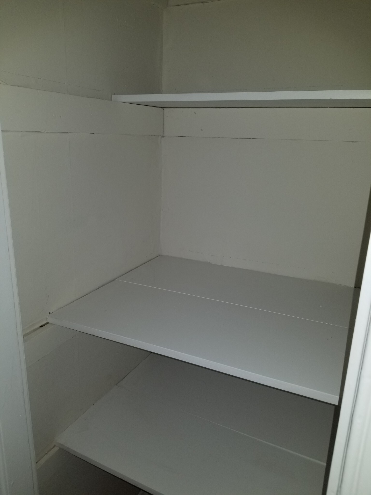 Closet Shelving - 412 W Chelten Ave