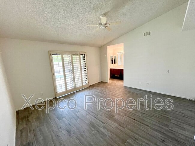 Building Photo - 43922 Warner Trail