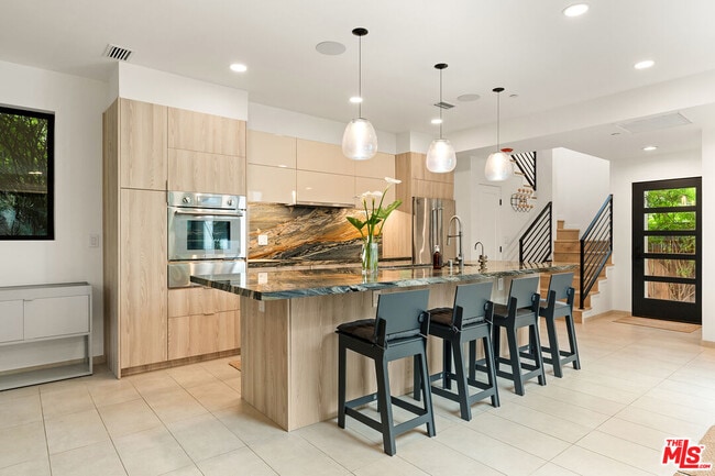 Building Photo - 4118 Higuera St