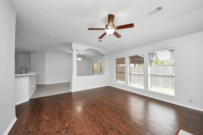 Building Photo - 8322 Adler Lake Dr