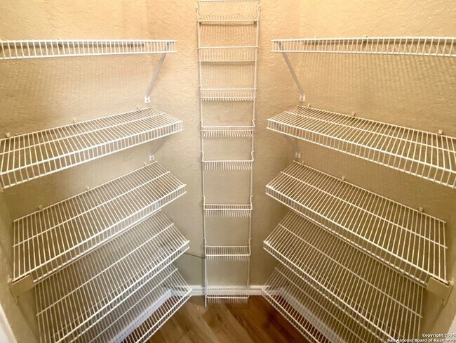 Building Photo - 12647 Point Summit