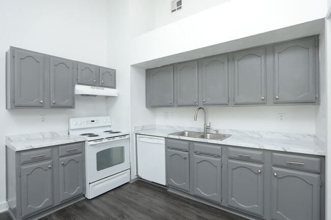 Building Photo - 17518 Bullis Gap Dr