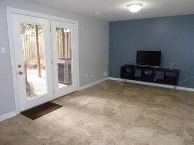Building Photo - 63 Kinsman View Cir