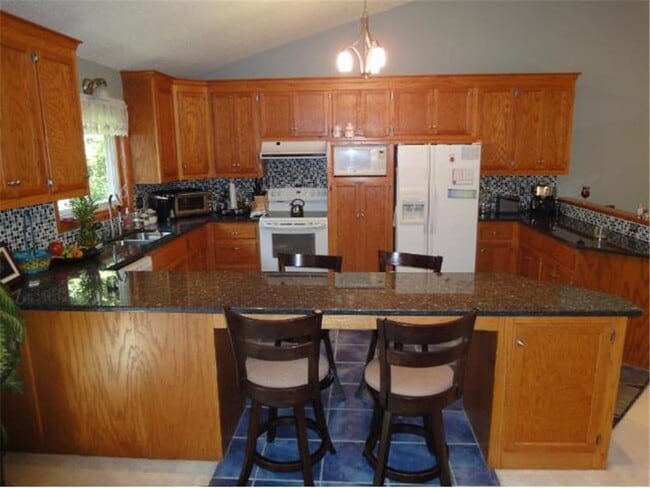 Building Photo - 18525 County Rd 24