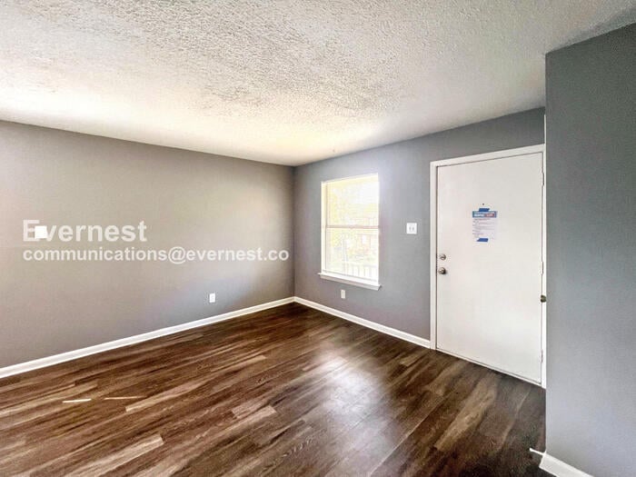 Building Photo - 9 Meredith Ct