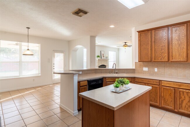 Building Photo - 2109 Auburn Shores Dr