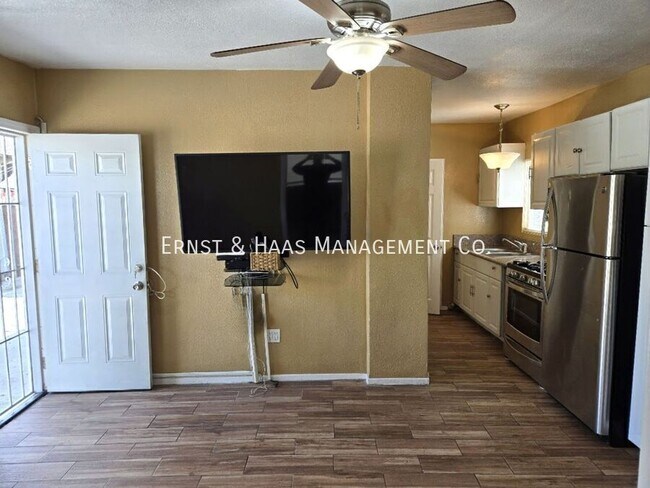 Building Photo - 337 E 17th St