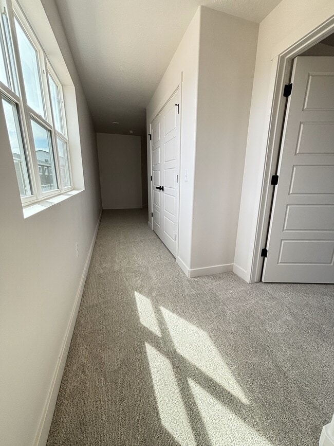 Building Photo - 6152 S 4640 W