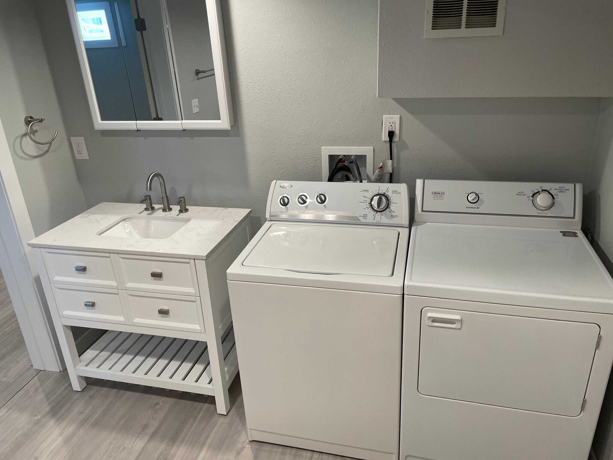 Downstairs Bathroom - 3011 N Stout Rd