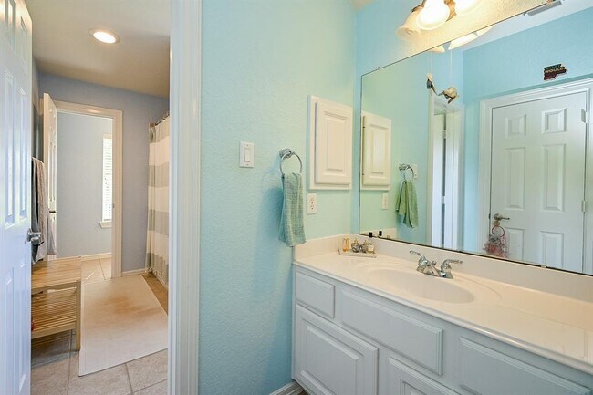 Building Photo - 6342 Collina Springs Ct