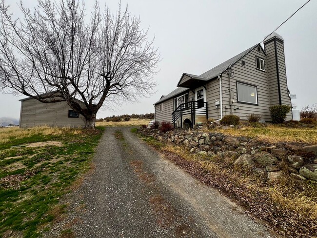 Building Photo - 261 Wilcox Rd