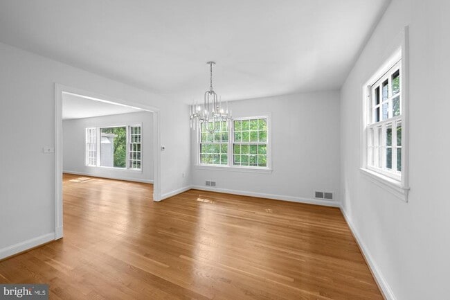 Building Photo - 2816 Ellicott St NW