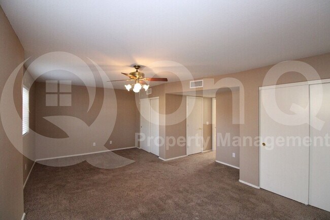 Building Photo - 1450 South Villas Court