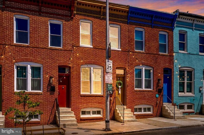Building Photo - 2028 E Preston St