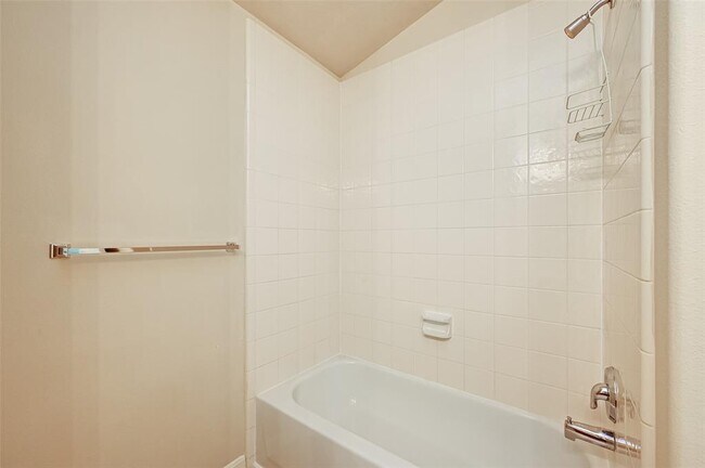 Building Photo - 2310 Diamond Springs Dr