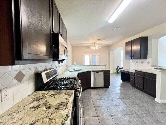 Building Photo - 16713 Marsala Springs Dr