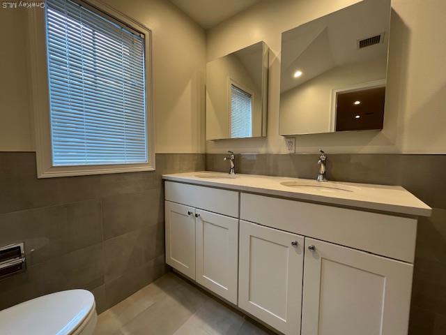 Building Photo - 56 Ashwood Rd