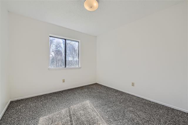 Building Photo - 2200 Sequoia Ln