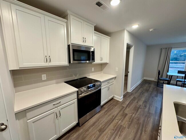 Building Photo - 6229 Pisgah Dr NW