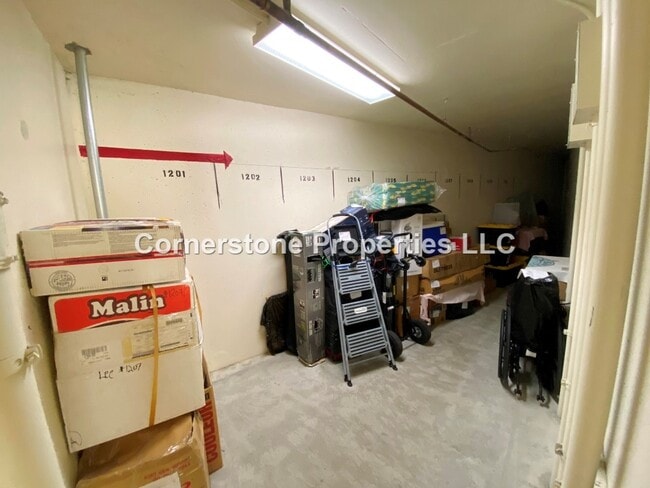 Building Photo - 3054 Ala Poha Pl