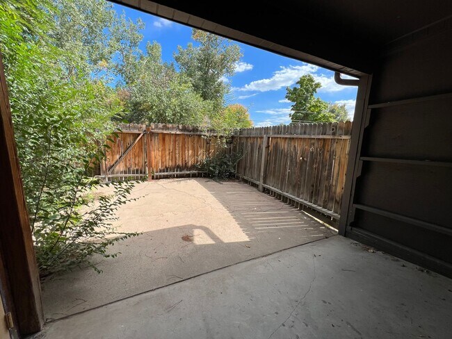 Building Photo - 4560 Everett Ct