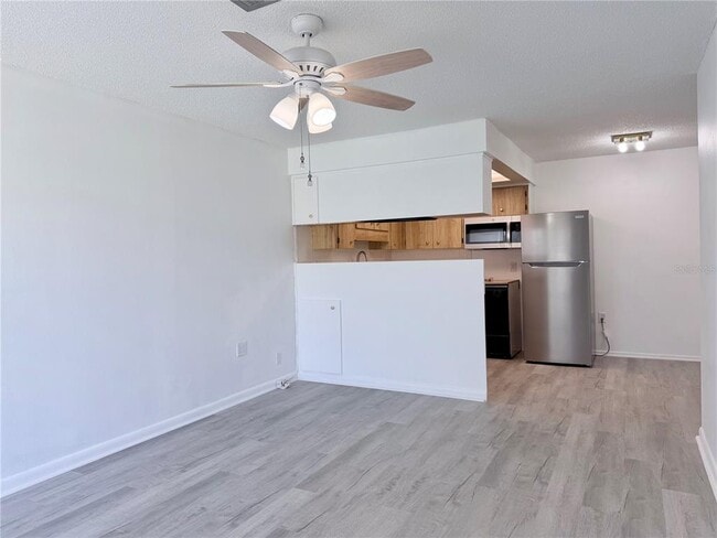 Building Photo - 4313 Tahitian Gardens Cir