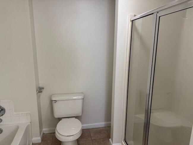 Building Photo - 11371 Clubhaven Pl