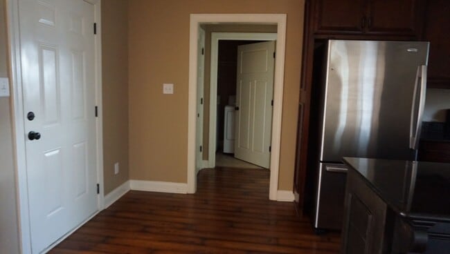 Building Photo - Beautiful home in Cotton Wood S/D