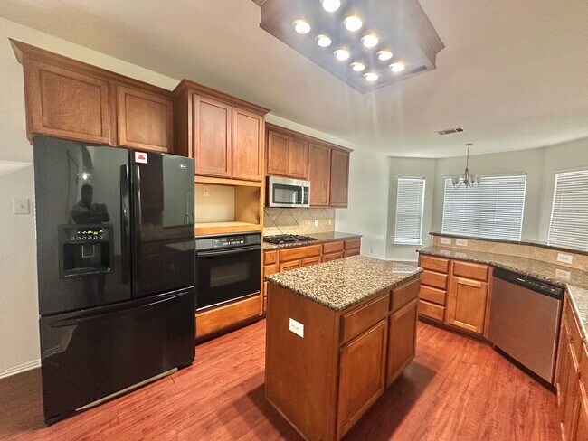 Building Photo - 4 BED 2.5 BATH IN PFLUGERVILLE TX!!! New Management