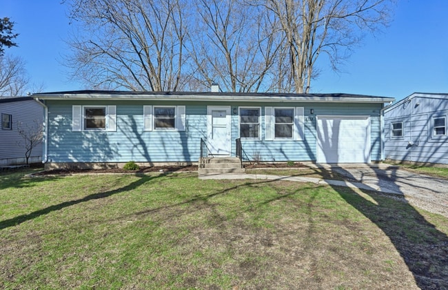 Primary Photo - 1713 Rogers Ave