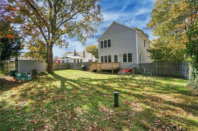 Building Photo - 31 Smith St