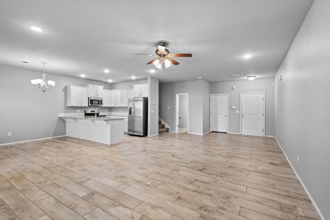 Building Photo - Rupple Meadows - 4 bed / 4 bathroom Coming In April