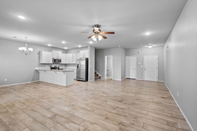 Building Photo - The Perfect Rental in Rupple Meadows!