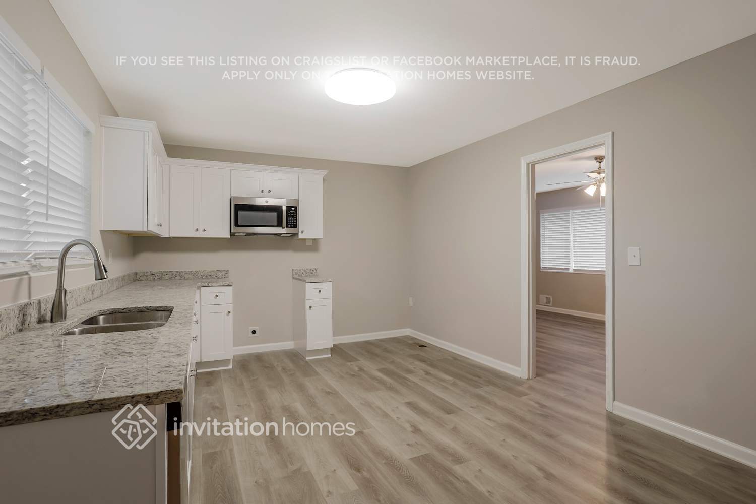 Building Photo - 8490 Meadowbrook Dr
