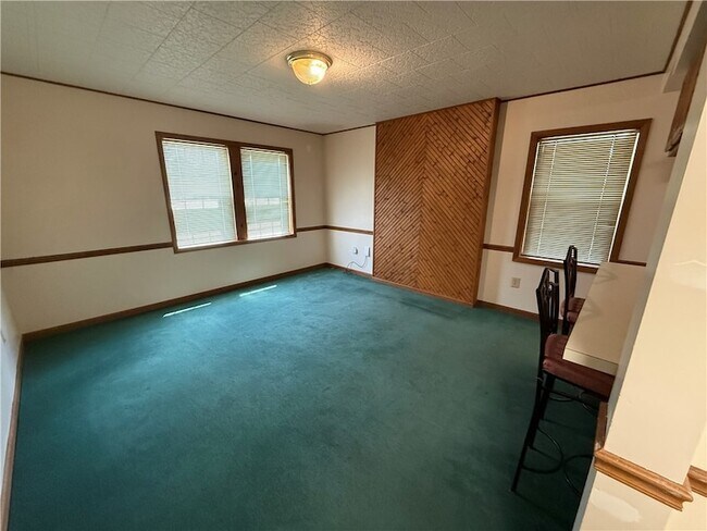 Building Photo - 5895 Heckert Rd