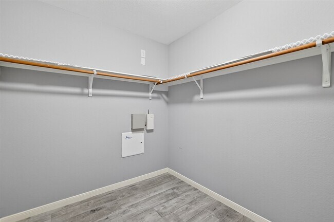Building Photo - 20610 Moonrise River Ln