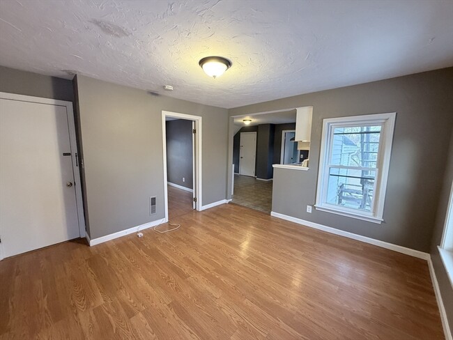 Building Photo - 50-52-52 Alden St