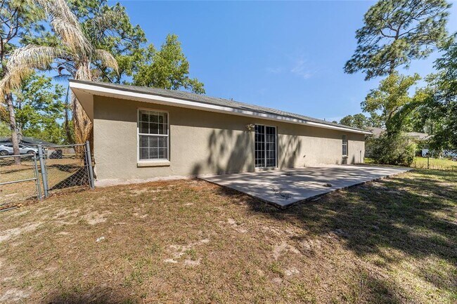 Building Photo - 7184 Hemlock Loop