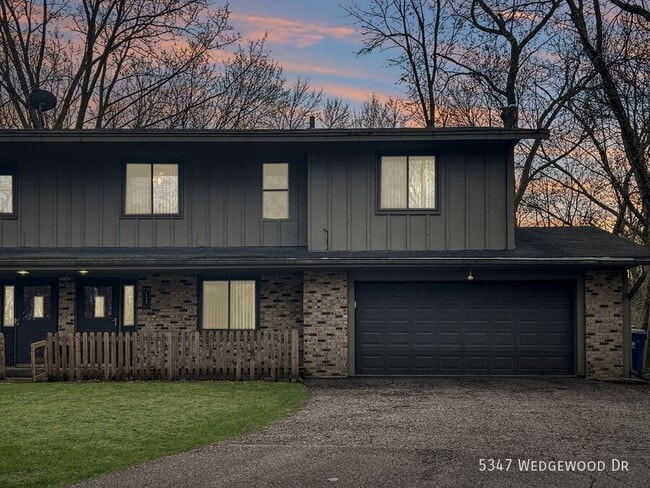 Building Photo - 5347 Wedgewood Dr