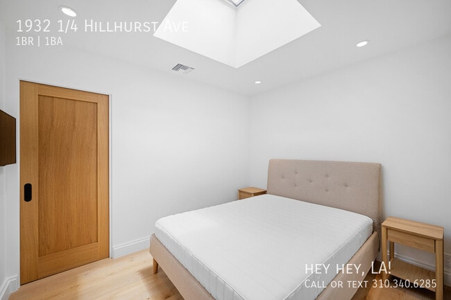 Building Photo - 1932 1/4 Hillhurst Ave-