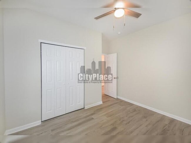 Building Photo - 614 Parkway Ave