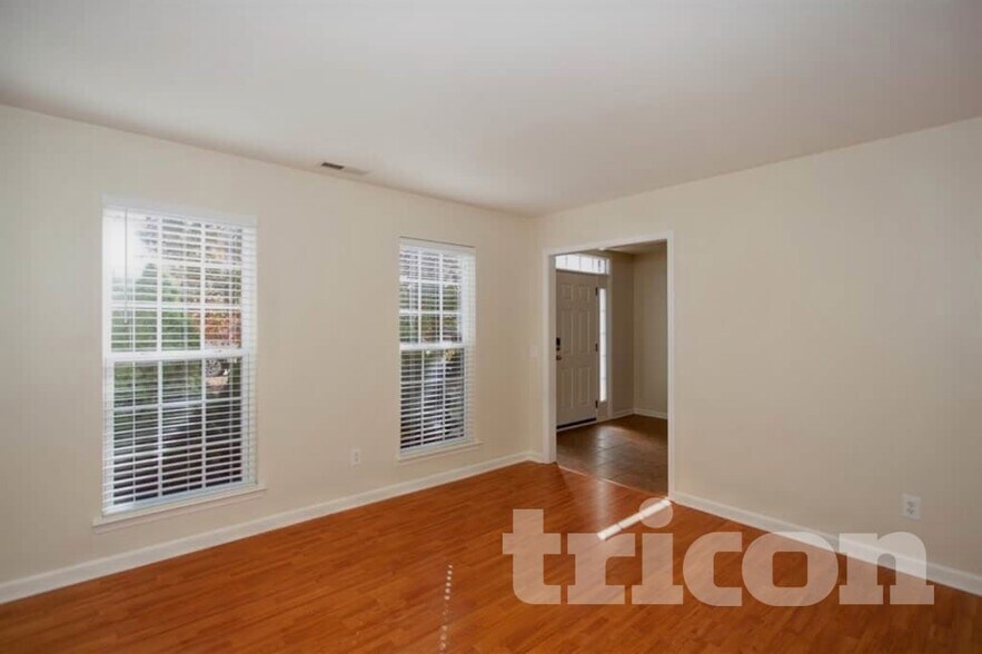 Building Photo - 1404 Weston Ln